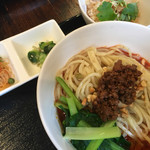 郷村居 - 汁なし担々麺セット 700円！麻辣香ります！