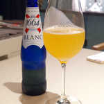 Resutoran Aida - フランス産ビール「クロネンブルグ・ブラン」（￥1062）。ほんとにフルーティー！