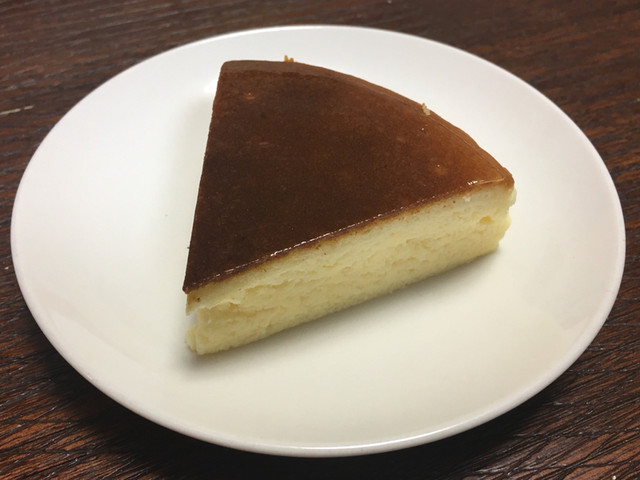 朝焼きチーズケーキを頂きました By Eb 蒜山高原サービスエリア 上り線 ショッピングコーナー 真庭市その他 その他 食べログ 朝焼きチーズケーキを頂きました By Eb 蒜山高原サービスエリア 上り線 ショッピングコーナー 真庭市その他 その他 食べログ
