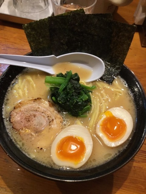横浜家系ラーメン 檜家 よこはまいえけいラーメン ひのきや 渋谷 ラーメン 食べログ