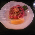 杉田もつ肉店 - 塩ユッケは鉄板です