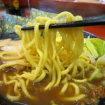 家系総本山 ラーメン 吉村家 - また少し麺が細くなったような気がしますが。