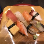 回転寿司六鮮 - 