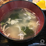 Kouhi - 卵とワカメのスープ