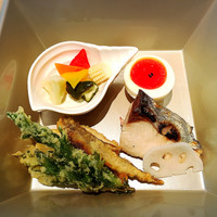 水暉 ザ・リッツ・カールトン京都 - 曙弁当:中段