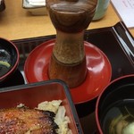 Minokichi - 山椒をミルで挽きたて