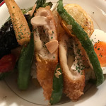 カレー屋アカマル - 夏野菜カレー1180円トッピングささみチーズカツ300円