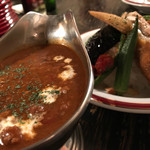 カレー屋アカマル - 夏野菜カレー1180円トッピングささみチーズカツ300円