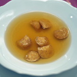 ペレグリーノ - パルマ伝統郷土料理...長野県　伊那より　"ぎたろう軍鶏"　を丸ごと一羽煮出したブロード　パルマ伝統の小さなラヴィオリ　"カペレッティ"　と共に