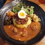 SPICY CURRY 魯珈 - ろかプレート（チキンカレー選択）