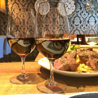 西洋料理 Jules - 美味しい赤とお肉とスパークリング