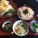 Shinshuu Soba Shinanoji - 週替わりランチのかき揚げ丼セット