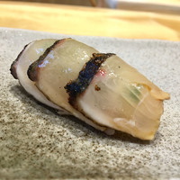 すし 弥助 - しまあじ ※特別に撮影許可いただきました