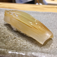 すし 弥助 - いか ※特別に撮影許可いただきました