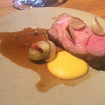 豚のロースト とうもろこしのペースト 山椒のソース