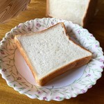 パン家アストレア - 糸島パン・ド・ミ(240円)※6枚切