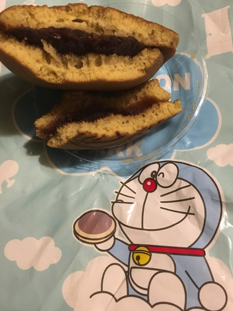 ドラえもん ドラ焼き By Hawks 1 ドラえもん わくわくスカイパーク カフェゾーン 新千歳空港 カフェ 食べログ