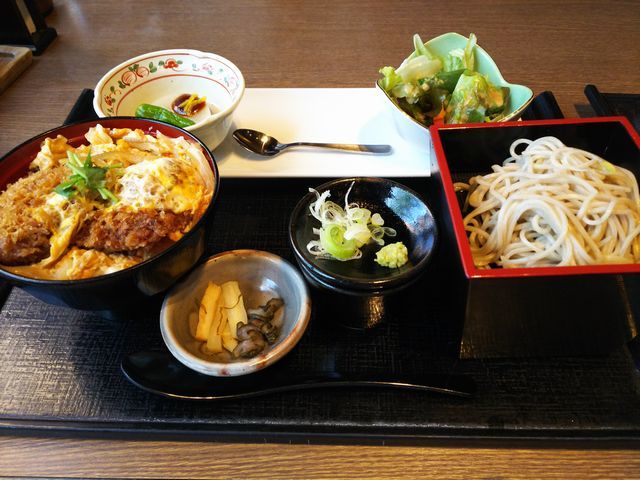 徳樹庵 吉川店 とくじゅあん 吉川 ファミレス 食べログ