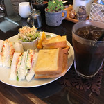 カフェ109 - サンドイッチ・モーニング400円（税込）