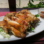 ドゥワンチャン - 「漬け込み鶏肉のグリル・タマリンドソース（ガイヤーン）」。毎回絶品過ぎて驚く美味しさ。