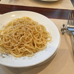 Trattoria Incontro - チーズと黒胡椒のパスタ