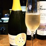 なかむら屋 - リボッラジャラ　スプマンテ　伊フリウリ　 グラス￥１０００