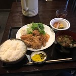 らかん - 唐揚げ定食(850円)