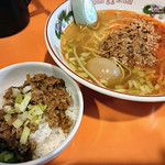 味仙 - 担仔麺＋魯肉飯