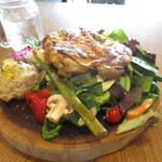 Sunny Days Monsarrat Ave Honolulu - パイナップル・グリルド・チキン・プレート