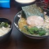 濃厚豚骨ラーメン 家家家 札大前店