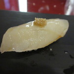 奴寿司 - かわはぎ (肝エシャロット)