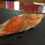 奴寿司 - 金目鯛 (昆布〆炙り)