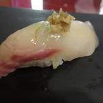 奴寿司 - かんぱち (大蒜)