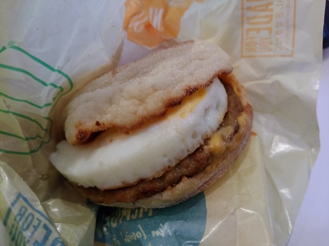 久しぶりの朝マックはソーセージエッグマフィン～(^^)/』by 幅ちゃん2