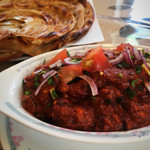 ドルーガ - Aセット。カレーもナンも追加料金でチェンジ。