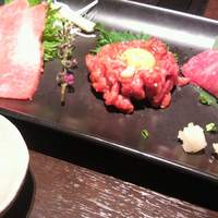 天空焼肉 星遊山 - 牛刺身3種盛り