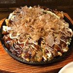 Monja Okonomiyaki Juujuu - じゅうじゅう焼き 740円。
