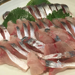 みょうが屋 - 半端じゃないです。1トンとれた中から二匹だけいた
      特別な鯵