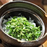 傳 - 釜上げシラスの炊き込みご飯　赤出汁　香の物
