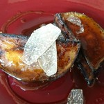 表参道うかい亭 - 丸なすにかかった厚切りのサマートリュフ