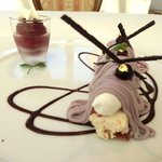 レストランひらまつ レゼルヴ - 特別ランチ<平日限定> 1980円 の紫芋を使ったモンブラン仕立て カシスシャーベット添え
