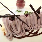 レストランひらまつ レゼルヴ - 特別ランチ<平日限定> 1980円 の紫芋を使ったモンブラン仕立て カシスシャーベット添え