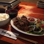 焼肉ファンタジスタ うっしっし - 牛カルビ皿定食 790円 税込