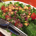 タンドールバル カマルプール - ひよこ豆のカレー。パクチーたくさん