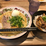 天下一品 - 炙り鶏わさ丼定食(990円)