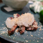 Gomi - 前菜盛り合わせ 1200円（へしこさば炙り、そら豆の塩茹で、旬野菜の白和え、きゅうりのぬか漬け）