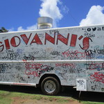 Giovanni's Shrimp Truck - 落書きだらけのトラック