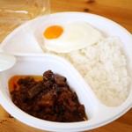 希須林 - 魯肉飯￥５００