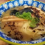 自家製麺 カミカゼ - 塩焦がしネギラーメン全景　2017.5