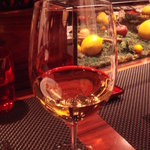 ラトリエ ドゥ ジョエル・ロブション - グラスワイン（白）：ラングドック産（\1,200）